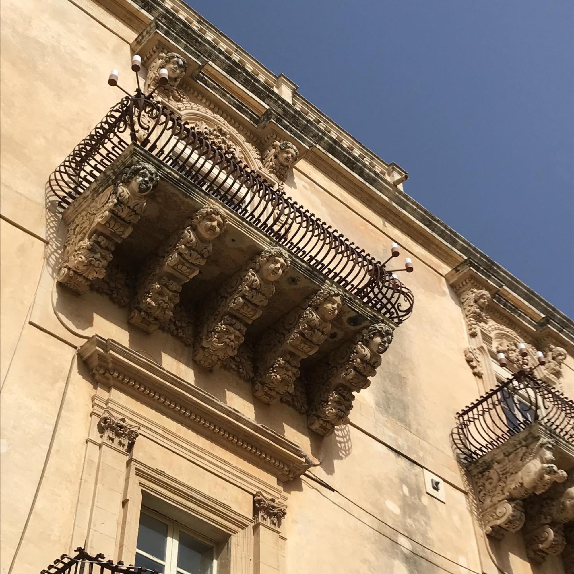Casapiuholidaysicilia-Adults Only Noto Bagian luar foto
