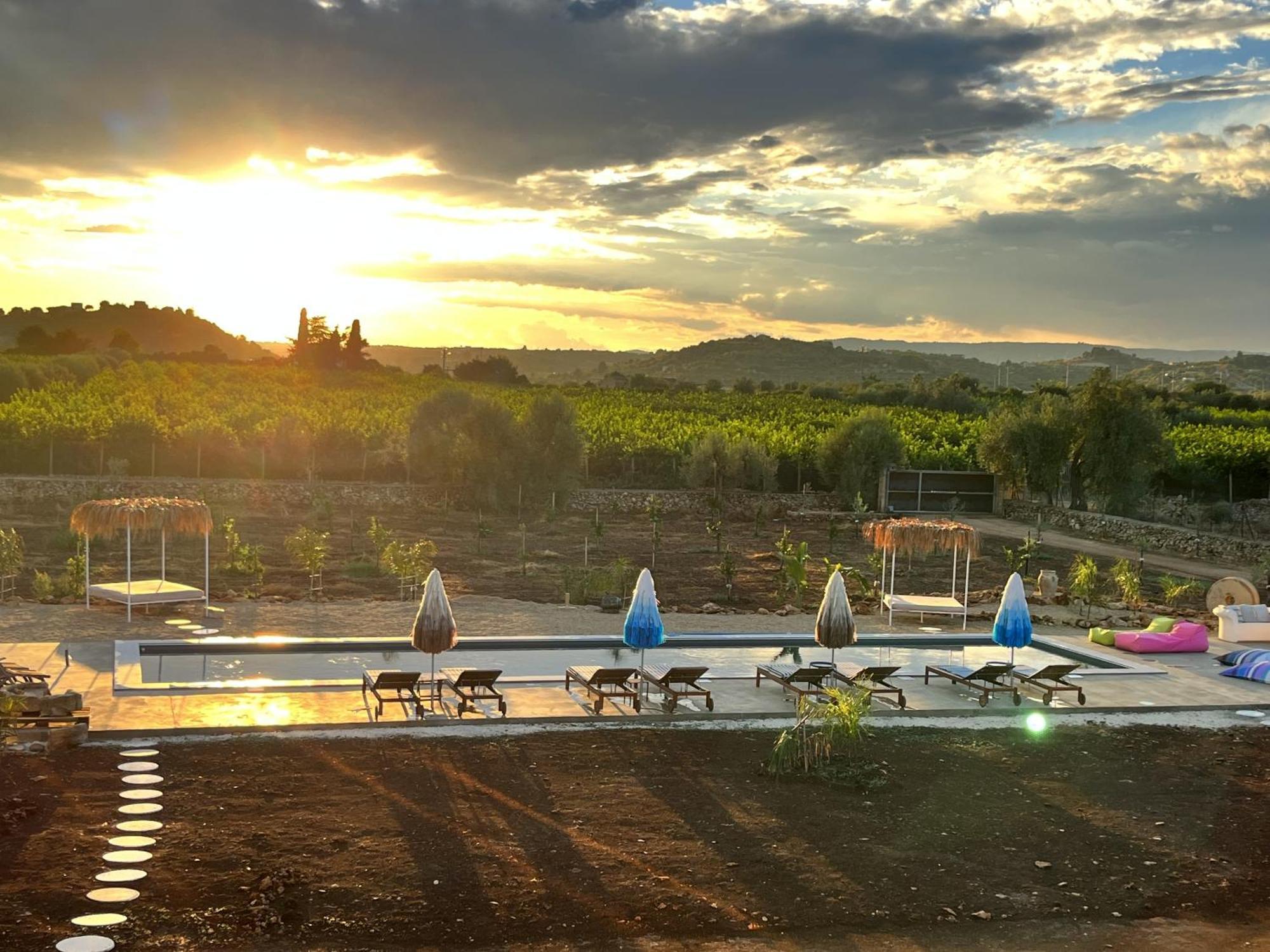 Casapiuholidaysicilia-Adults Only Noto Bagian luar foto